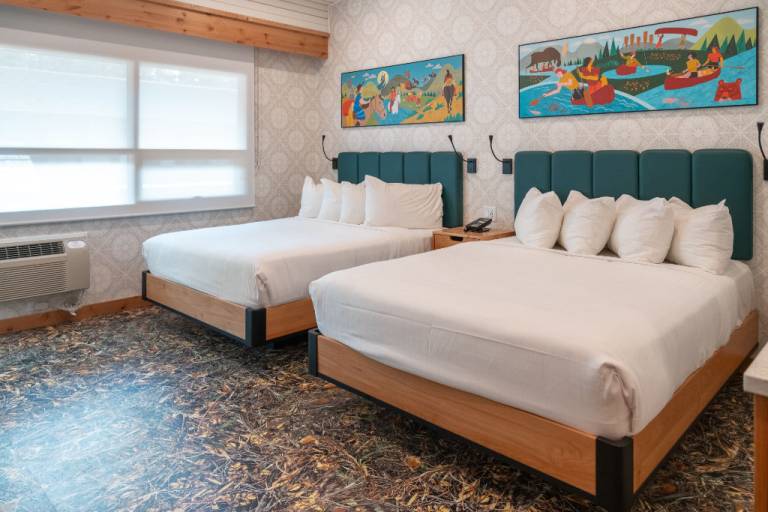 Superior Hotel Room 2 Queens