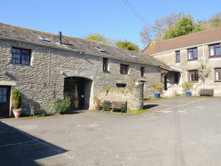 Cottage with garden & pool — photo 2