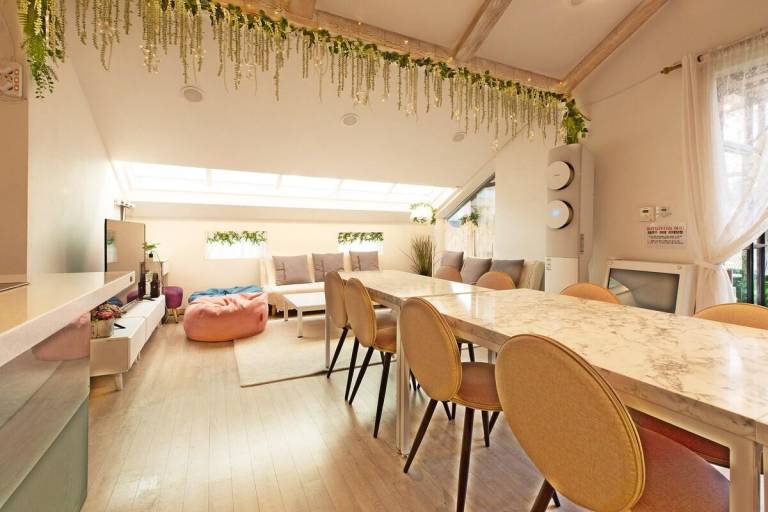 Bonnenuit Penthouse 2nd BranchRooftop Party Room — photo 5