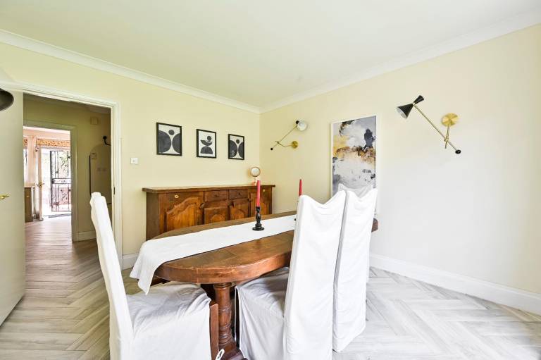 Beautiful vacation home | Next to Buckingham Palace | Perfect for remote work | Pet-friendly — photo 3