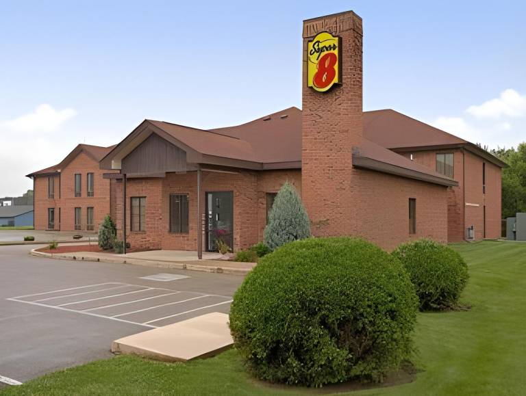 Super 8 By Wyndham Rochester