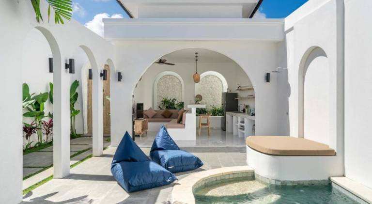 Villa with pool in Pecatu