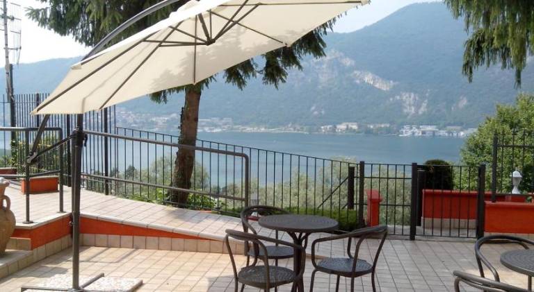 Hotel Empire Resort in Iseo