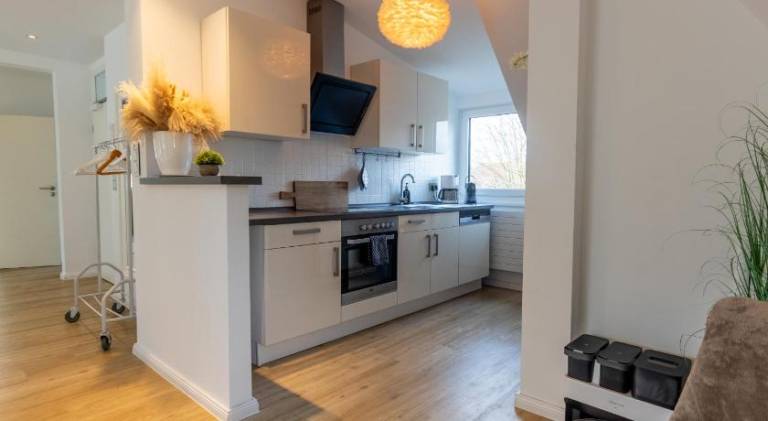Rental apartment with 2 rooms for 5 persons — photo 3