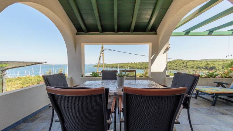 Ferienhaus  Veli Rat