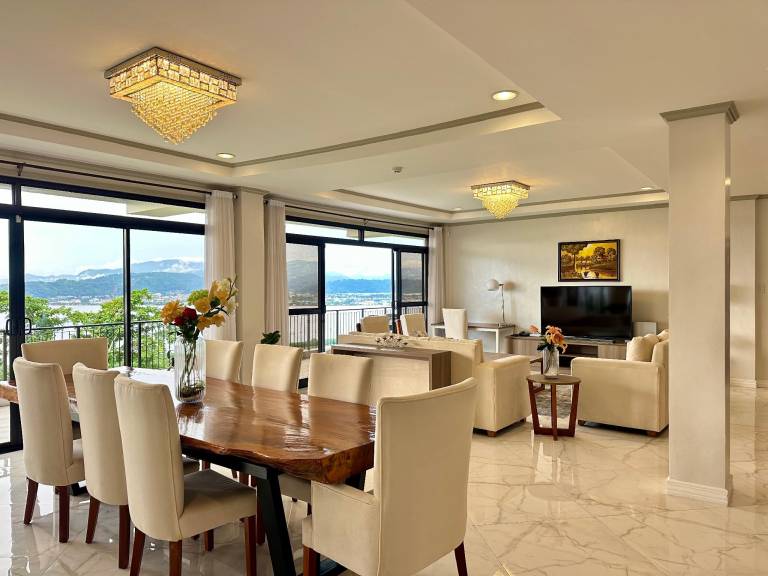 Rental apartment with grill, yard & pool | Suitable for remote work | Pets allowed — photo 3