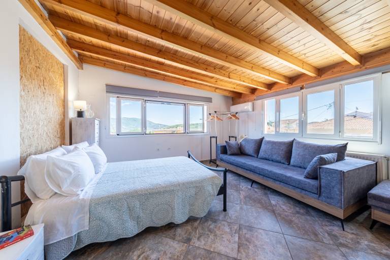 Apartment 'Viola' with Mountain View, Wi-Fi and Air Conditioning — photo 3