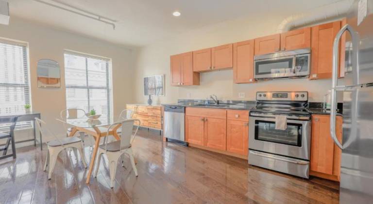 Bright and Bold 2 Bedroom unit Minutes from the T — photo 5