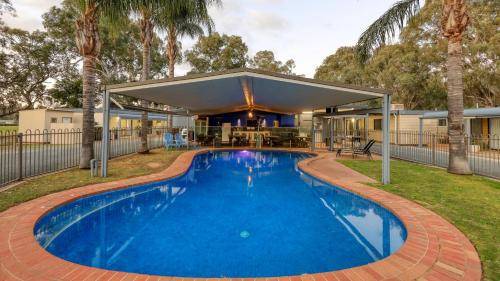 Motel Deniliquin Council