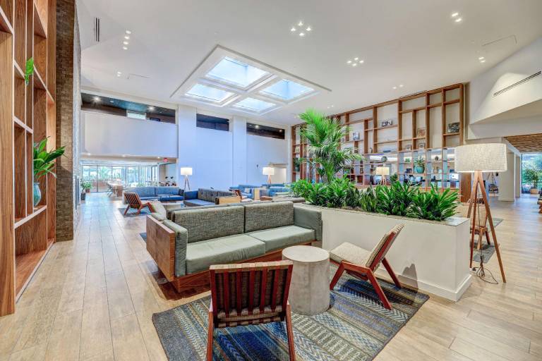 DoubleTree By Hilton Atlanta Windy Hill Ballpark — photo 3