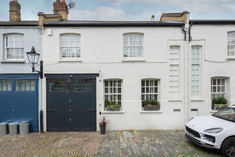 Child-friendly house with yard | Pet-friendly — photo 5
