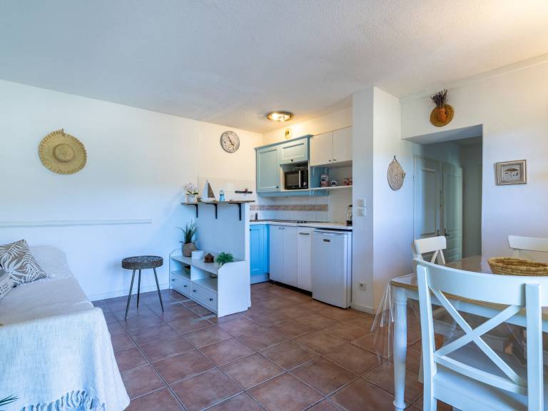 Pleasant rental apartment with heated pool, terrace & garden | Beach nearby | Pets are welcome — photo 4