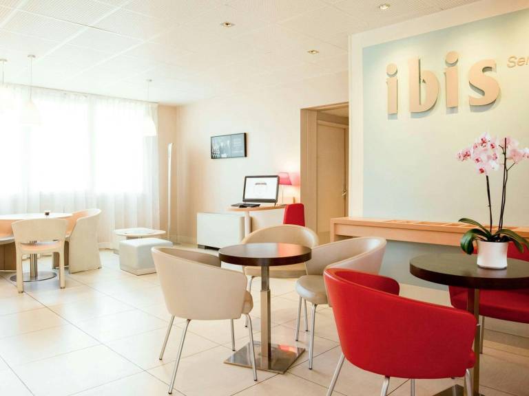 Ibis Senlis — photo 4