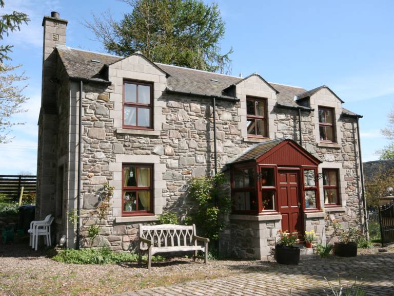 Cottage with garden & barbecue | River view in Perth