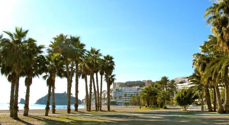 Central Almunecar, Beach Playa 125 metres, by Old Town — photo 5