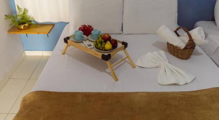 Holiday apartment with pool, BBQ & yard — photo 2