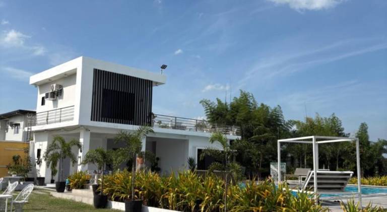 Apartment with pool | Pet-friendly — photo 4