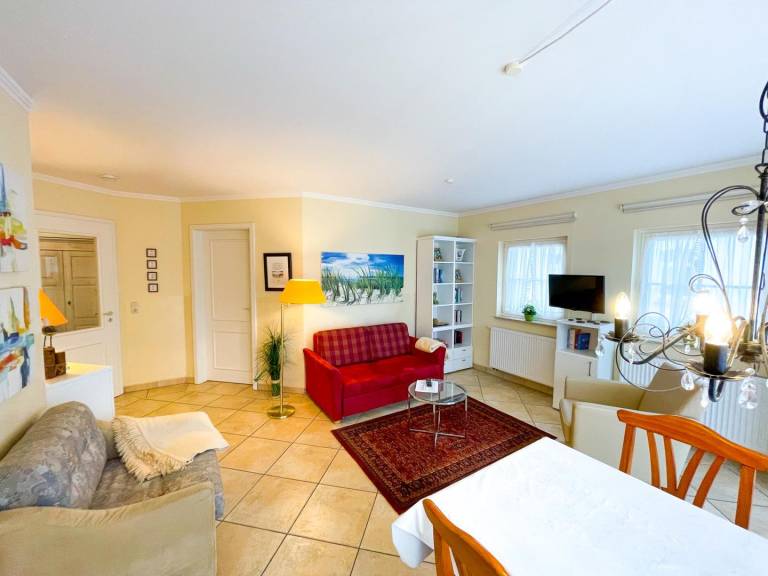 Schöne Wohnung mit Terrasse, Strandkorb und 2 TVs — photo 4