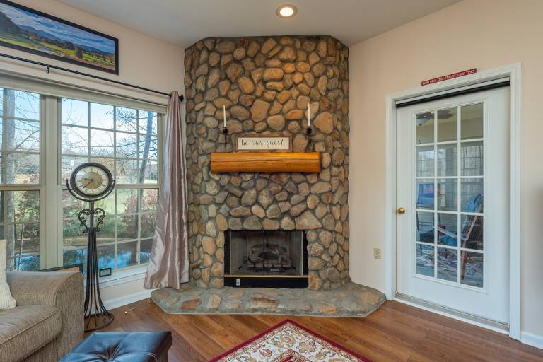 Fully equipped vacation home with hot tub & heated pool | Pet-friendly — photo 4