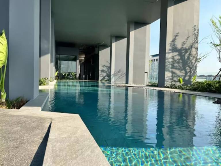 Condo  Bang Kapi