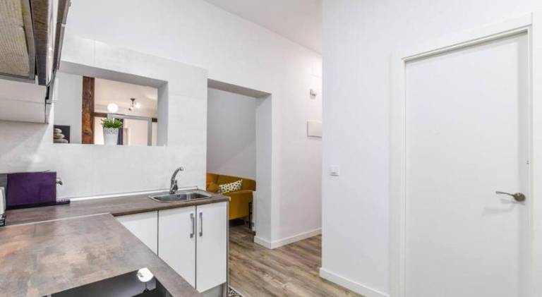 Latina Corporate Housing with Billard &Darts — photo 5