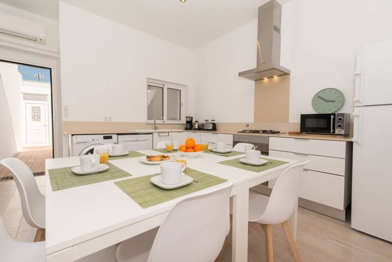 Cozy Fuseta Townhouse with Terrace & Roof Solarium, 5min to Beach — photo 5