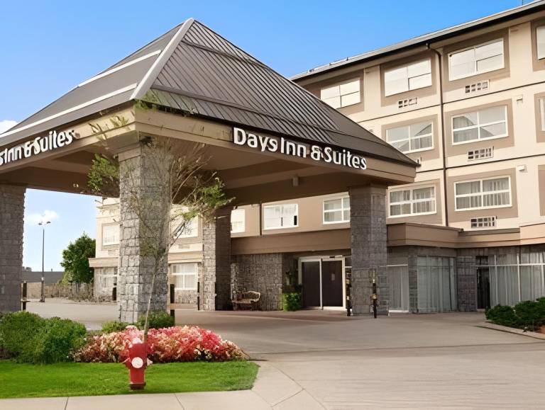 Days Inn & Suites by Wyndham Langley in Langley, BC