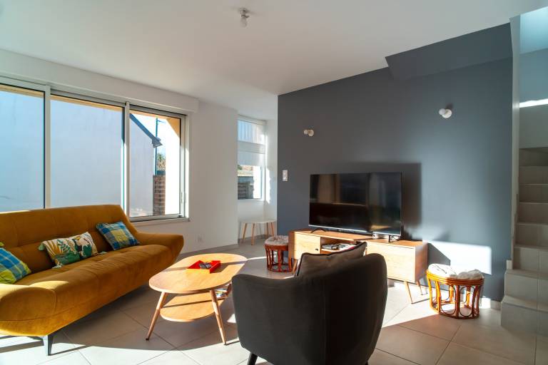 Family-friendly vacation home with barbeque, garden & patio | Dogs allowed — photo 2