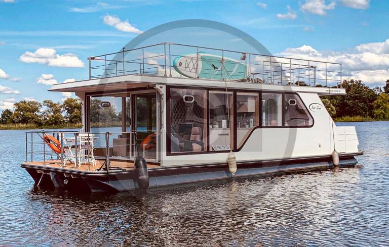 Hausboot  Neuruppin