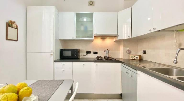 Apartment with 2 rooms for 4 persons — photo 4