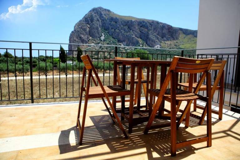Holiday apartment with BBQ & terrace — photo 5