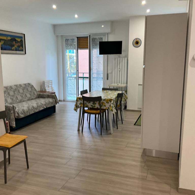 Fully equipped apartment | Sea view | Beach nearby | Suitable for remote work | Pets allowed — photo 2