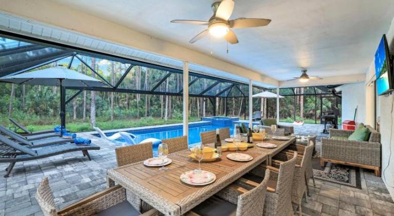 Lux Fam Private Resort Pool Spa, 2 Private Pickleball Courts, Basketball, Ping Pong Table, Mini Golf — photo 3