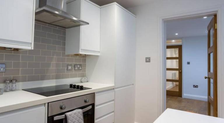 Holiday apartment | Next to British Airways i360 — photo 3