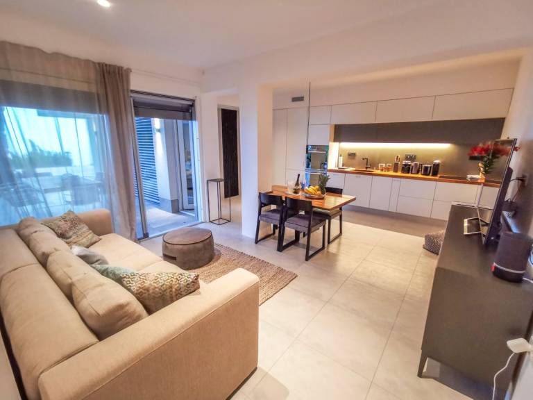 Villa with terrace, sauna & grill | Sea view — photo 3