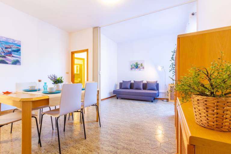 Rental apartment with 2 rooms for 6 persons — photo 2