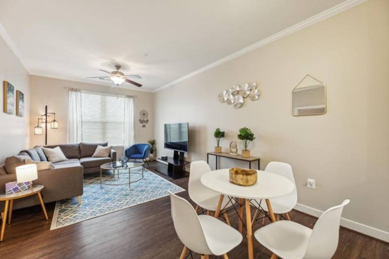 Apartment Woodbridge