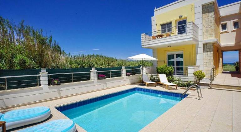 Villa with pool | Next to the beach | Pets are welcome in Platanias