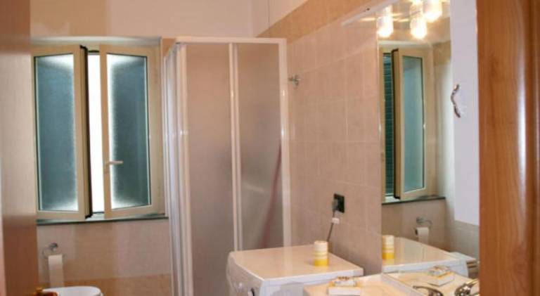 Rental apartment with yard & patio | Close to the beach | Pets are welcome — photo 2