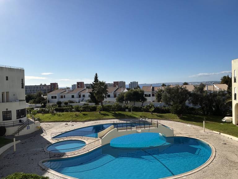 Holiday apartment with garden & pool — photo 2