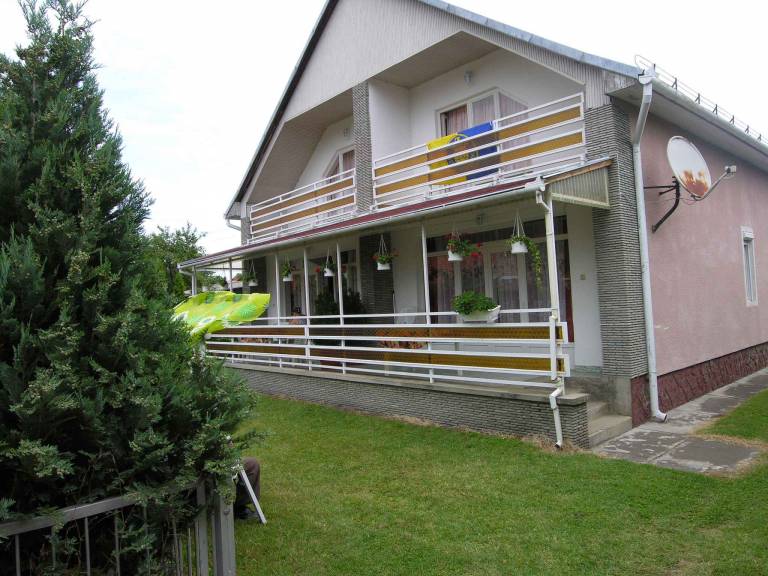 Ferienhaus  Balatonfenyves