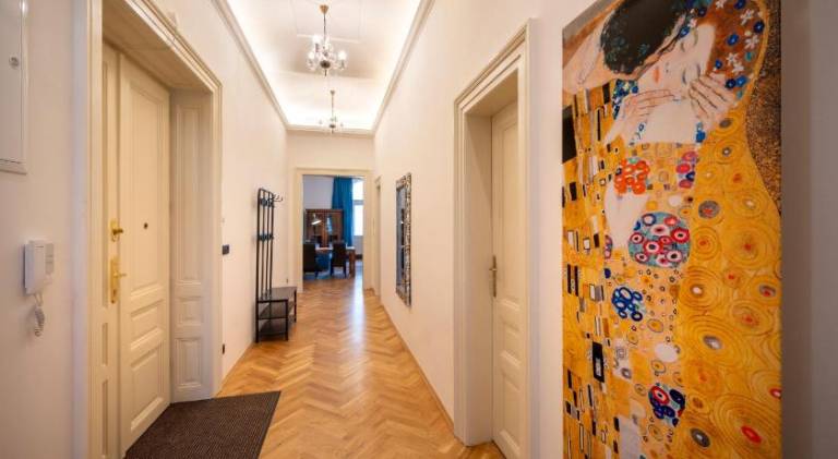 Holiday apartment | Near Prague astronomical clock — photo 4