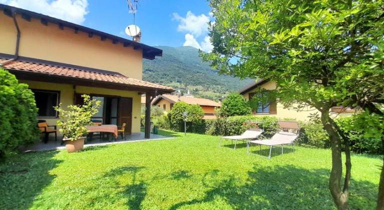 Vacation home with garden in Tremezzina