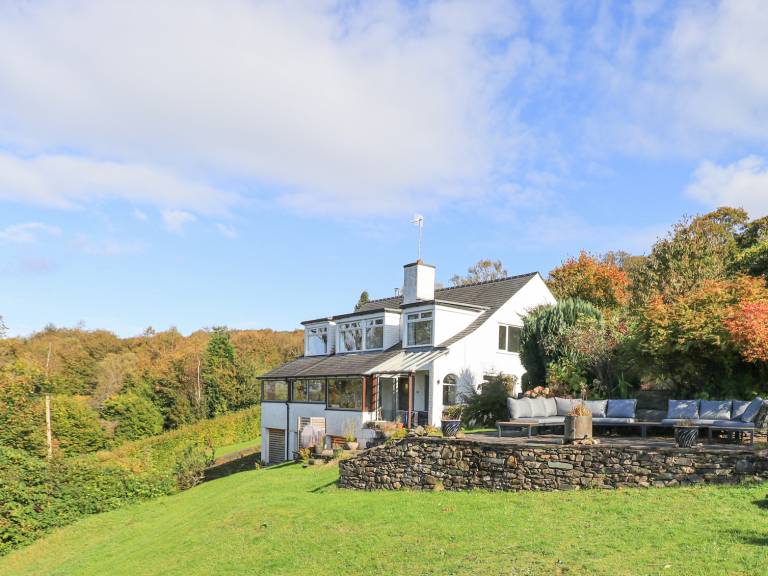 Cottage with garden in Windermere