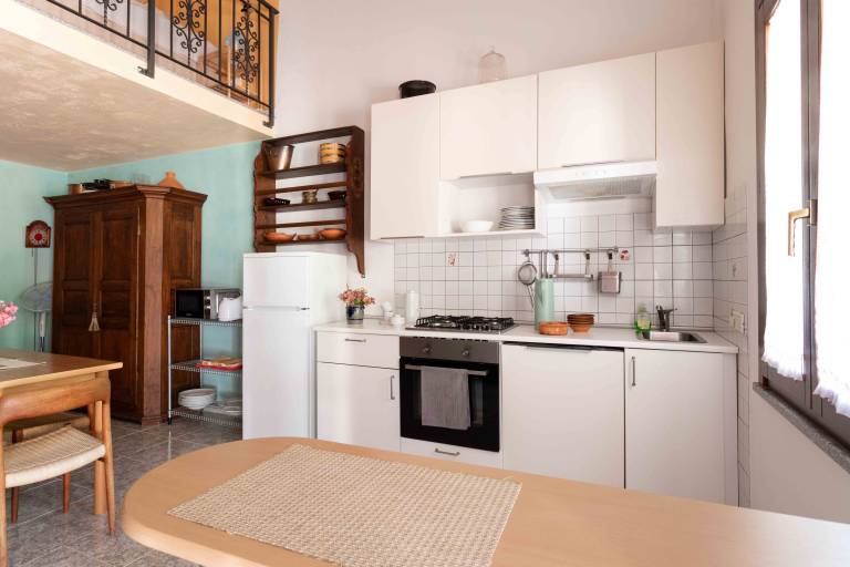 Apartment 'Scirocco' with Mountain View, Shared Pool and Wi-Fi — photo 2