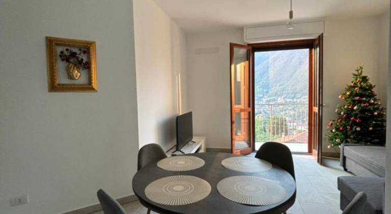Rental apartment with 2 rooms for 6 persons in Como