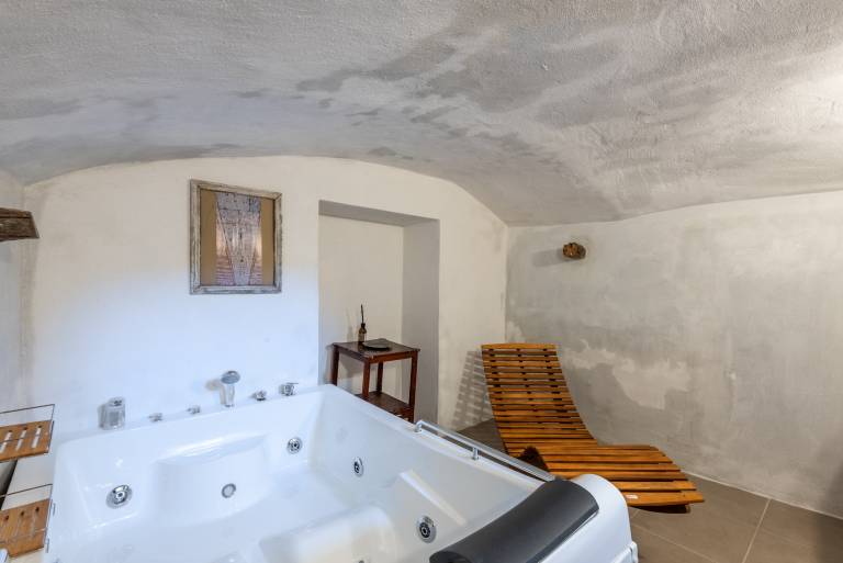Edera Apartment - Antiche Dimore with Shared Pool, Wi-Fi and Air Conditioning — photo 3