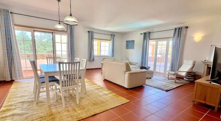 Holiday apartment with patio & private pool — photo 2