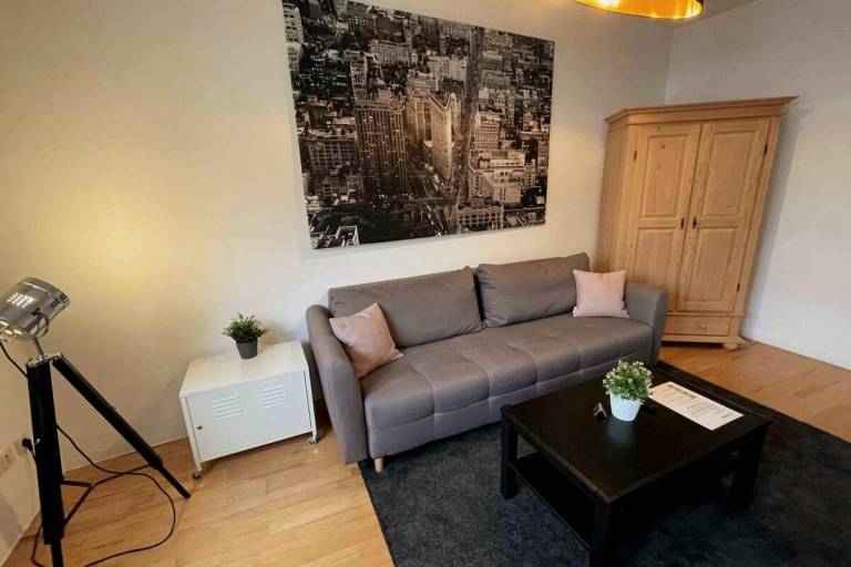 Rental apartment | Close to Handwerkerhof Nürnberg | Suitable for remote work | Dogs allowed — photo 2