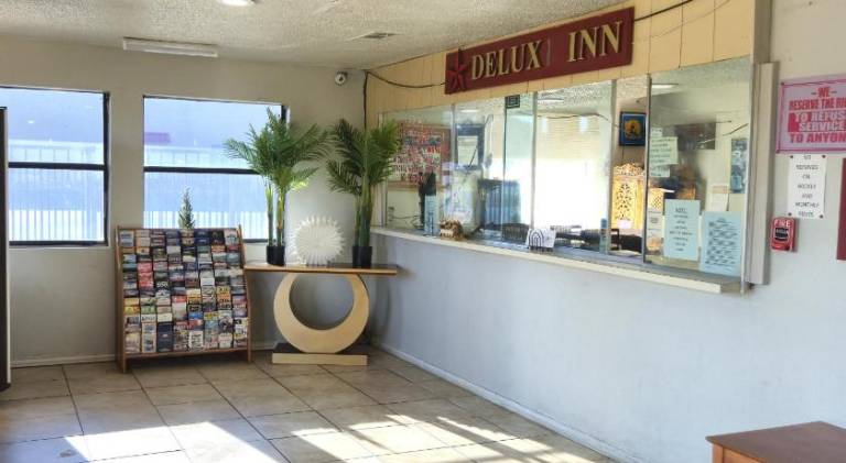 Deluxe Inn Motel By OYO Grand Prairie Interstate 30 — photo 3